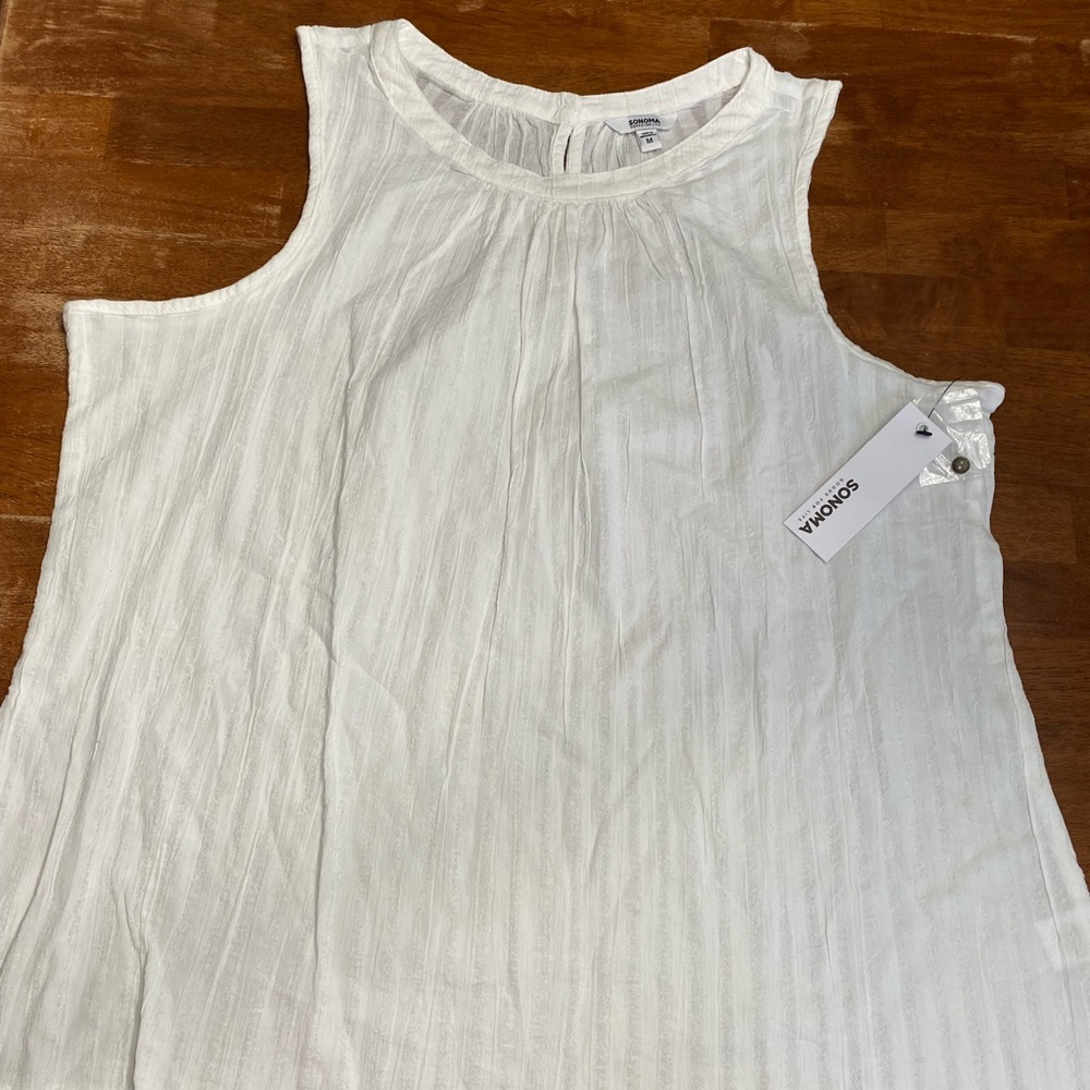women’s tank top NWT